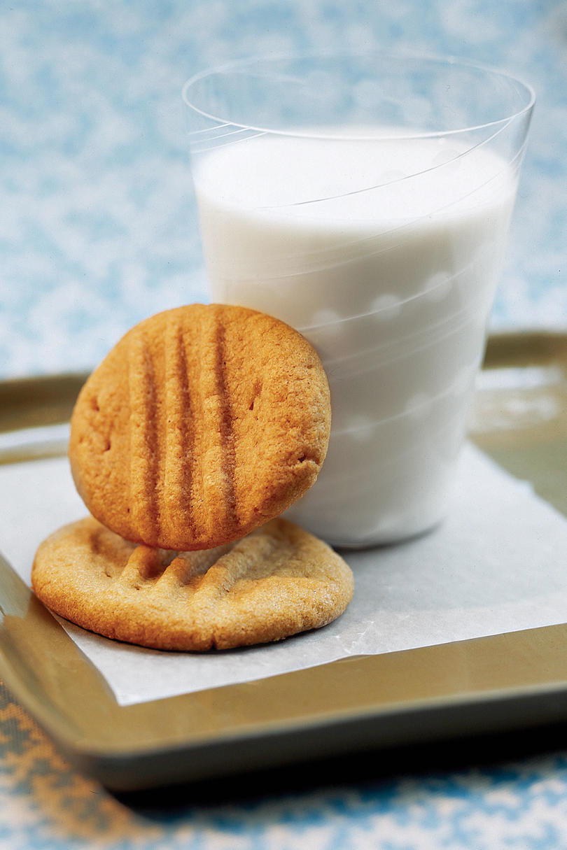 سهل Peanut Butter Cookies Recipe