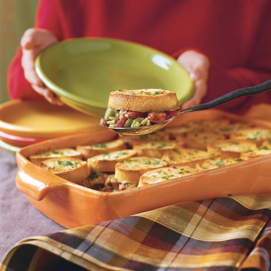 سجق Gumbo Pot Pie with Garlic Bread Crust