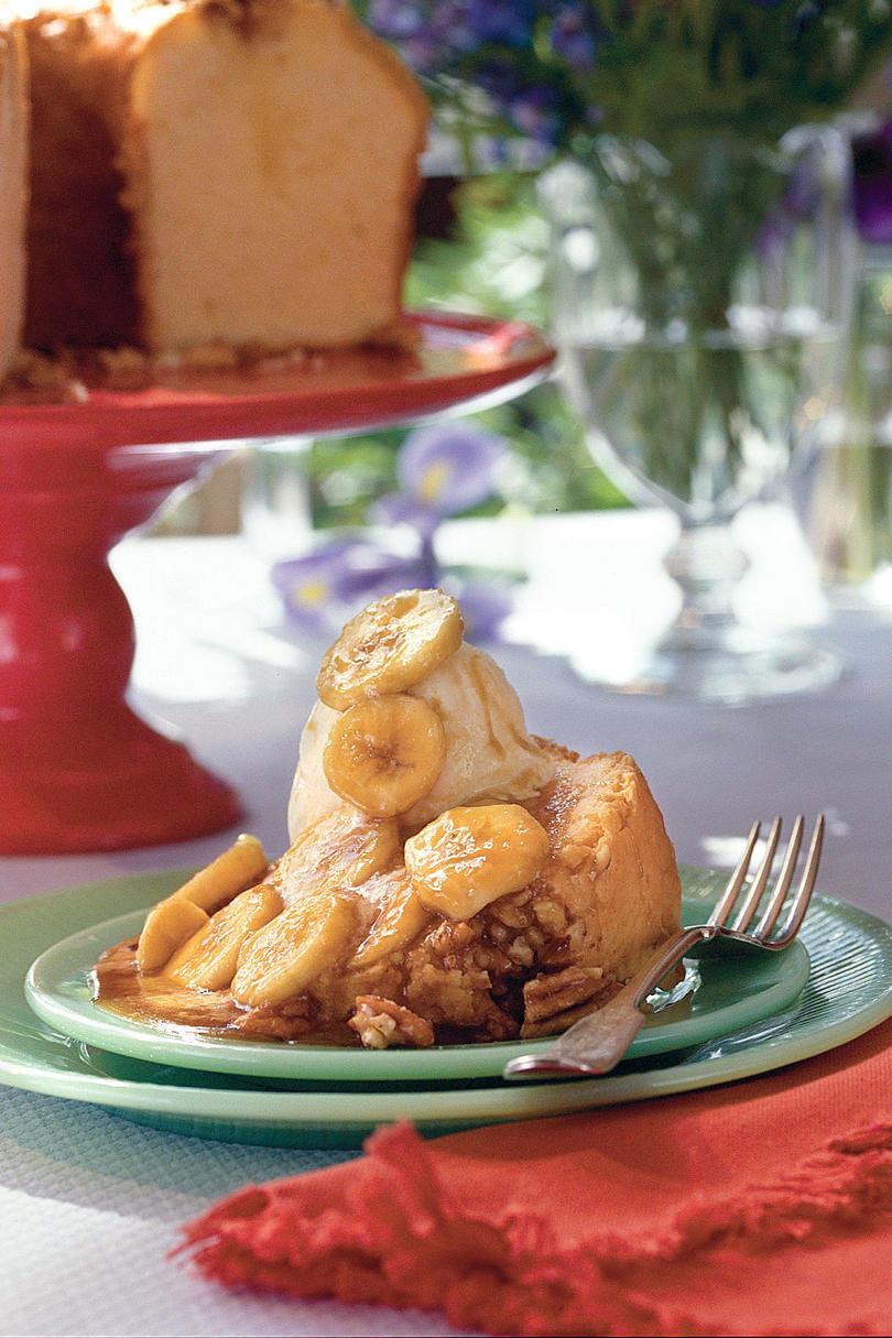 Con mantequilla Rum Pound Cake with Bananas Foster Sauce Recipe