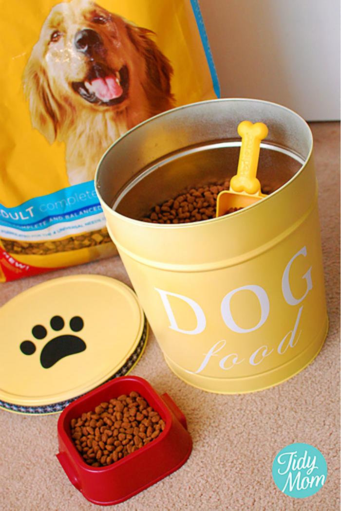 пуканки Tins into Dog Food Storage