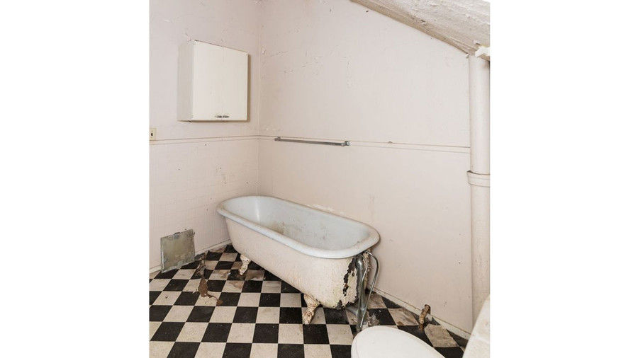Syd Living Gillette House Greenwood Mississippi Bathroom