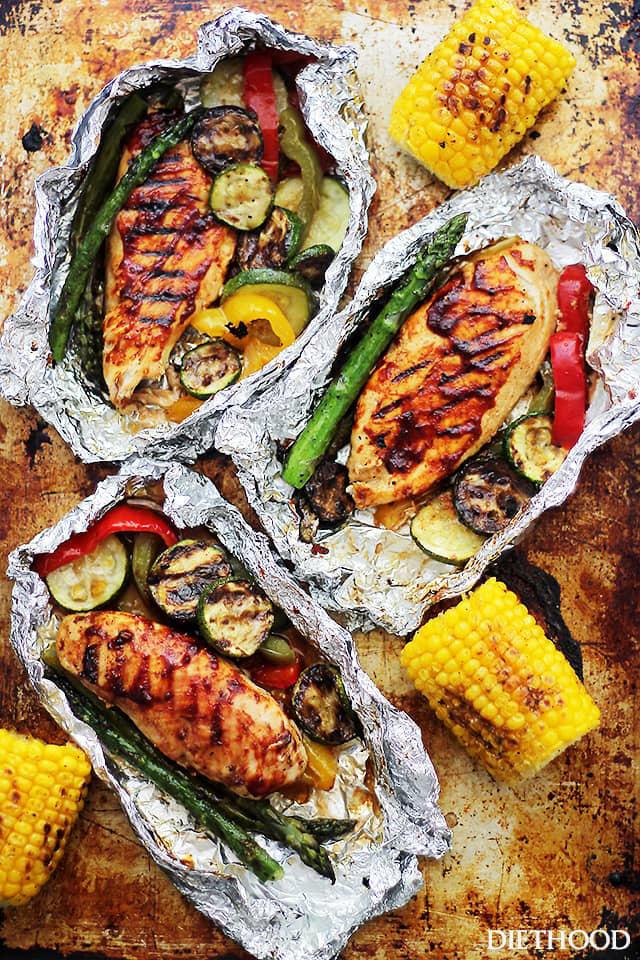 grillet Barbecue Chicken and Vegetables in Foil