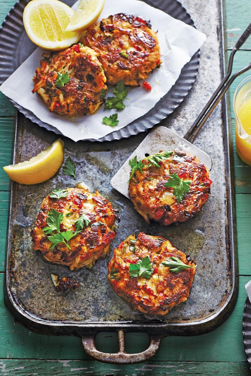 Afgrund Crab Cakes with Lemon Butter