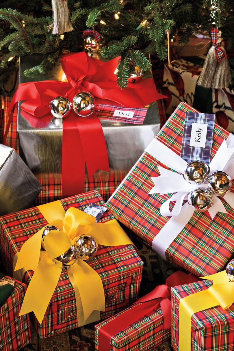 Коледа Decorating Ideas: Tartan Gift Tags