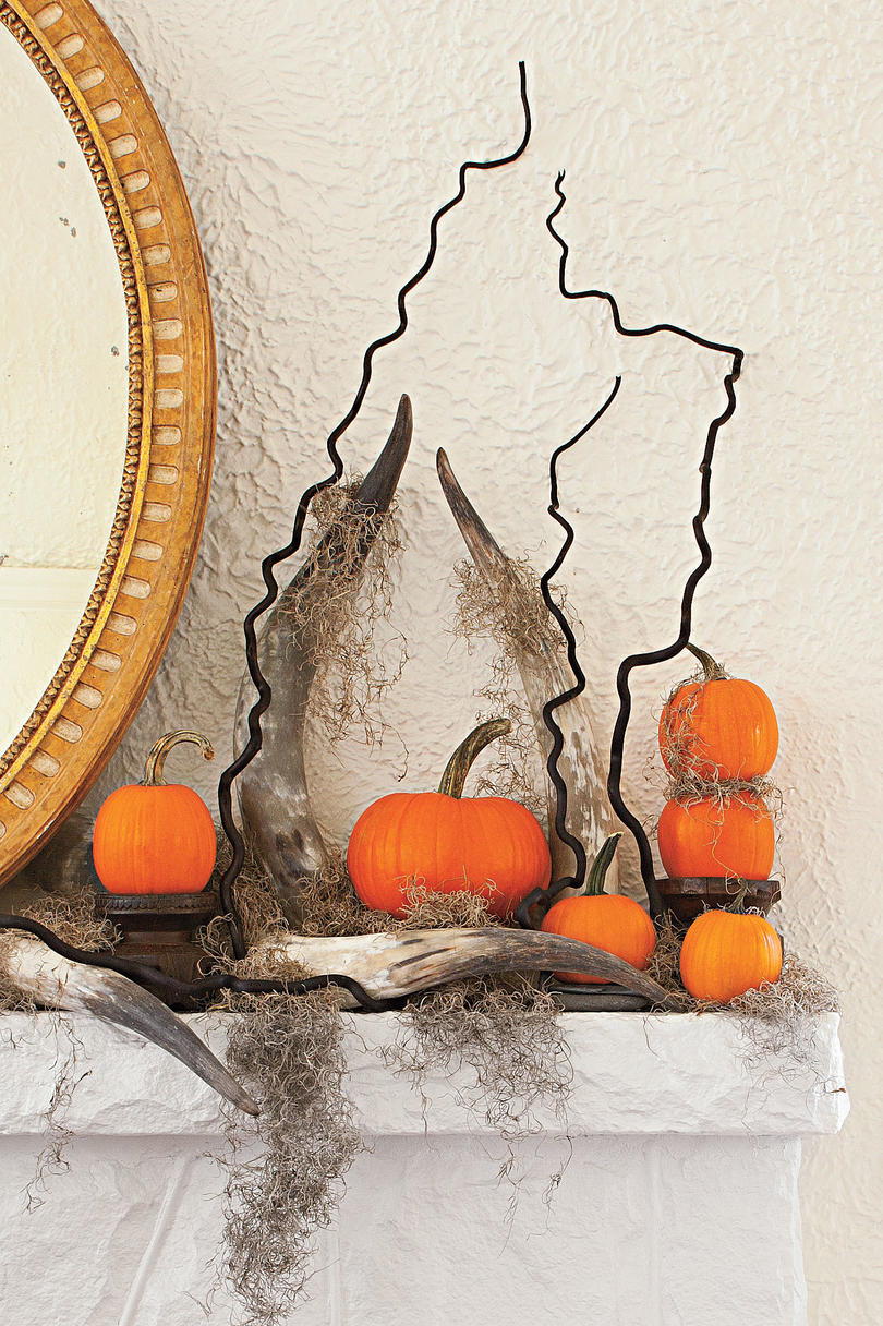 Transform Your Mantel for Halloween