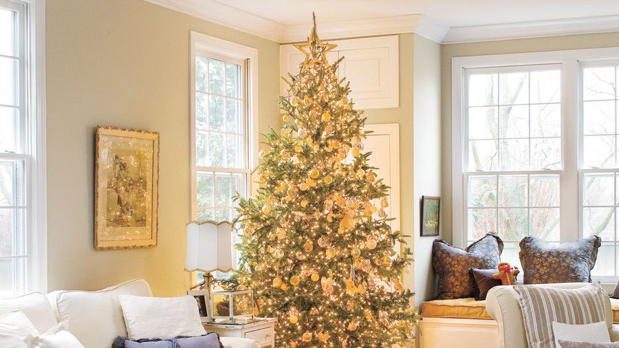 عتيق Christmas Decorations: Christmas Trees