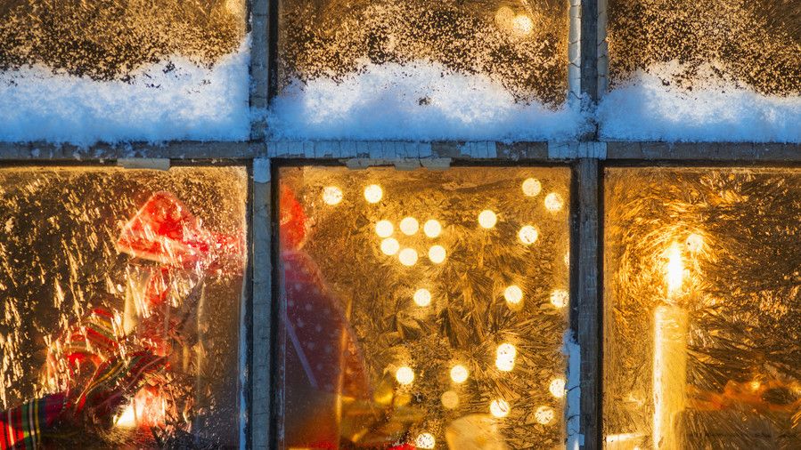 Празник Window with Christmas Lights