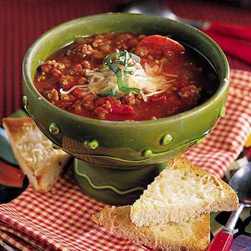 Suelo Beef Recipes: Italian-Style Beef-and-Pepperoni Soup