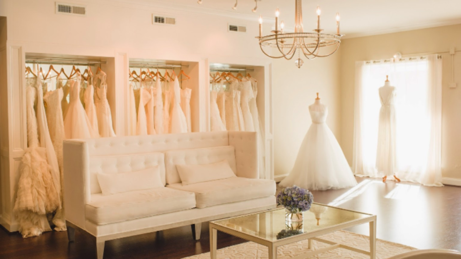 ألاباما: Ivory and White Bridal Boutique 