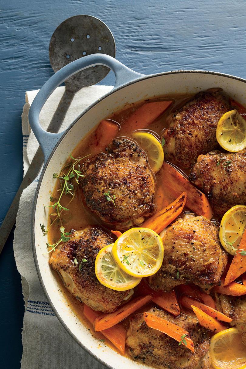 запържен Chicken Thighs with Carrots and Lemons