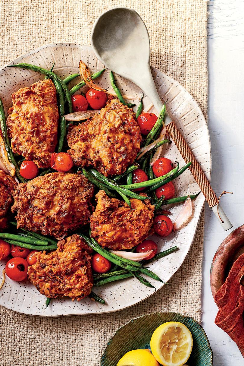 Encendedor Pan-Fried Chicken with Green Beans and Tomatoes