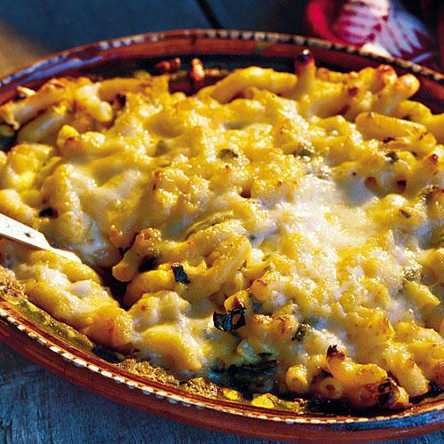 Thanksgiving Dinner Side Dishes: Mac and Texas Cheeses With Roasted Chiles Recipe