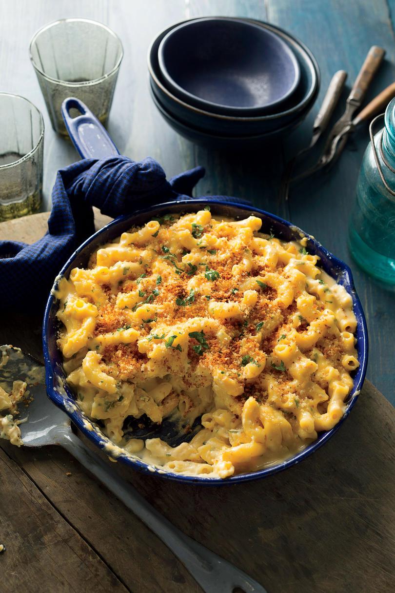 Pánev Mac and Cheese with Crispy Breadcrumbs