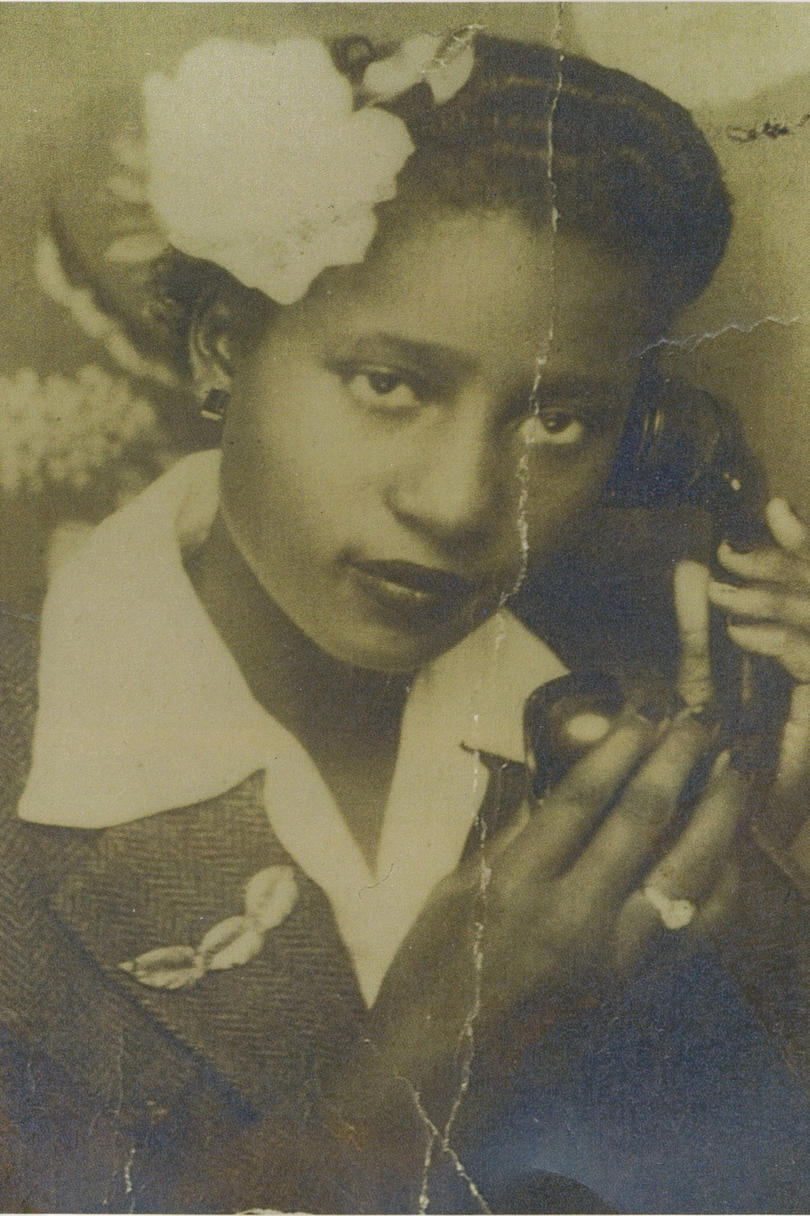 مريم العذراء Eckles, 1945