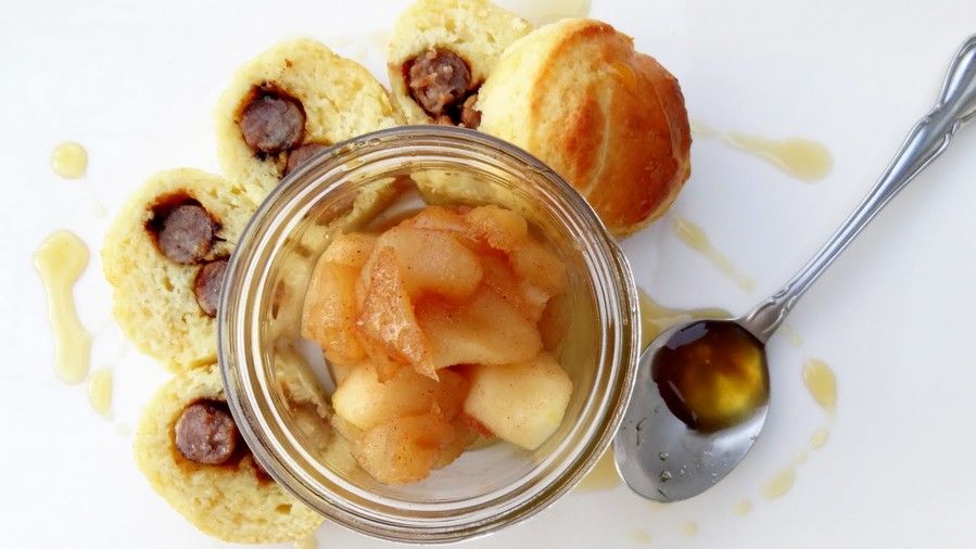 Masón Jar Pigs in a Blanket Pancakes with Maple Fried Apples