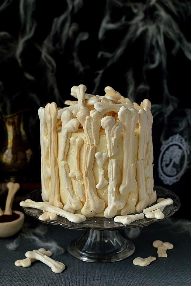 Merengue Bone Halloween Cake
