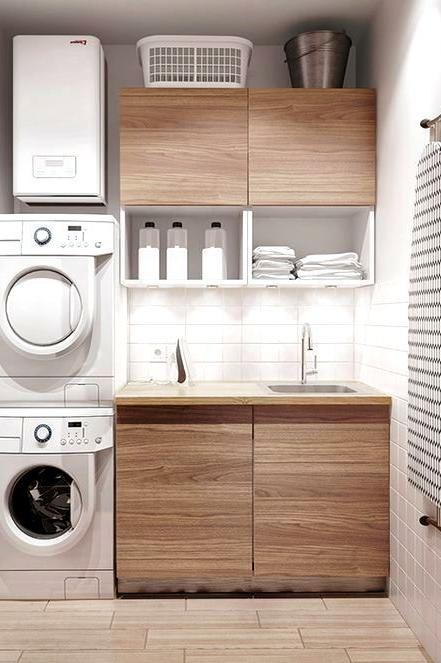 Moderne White Laundry Room