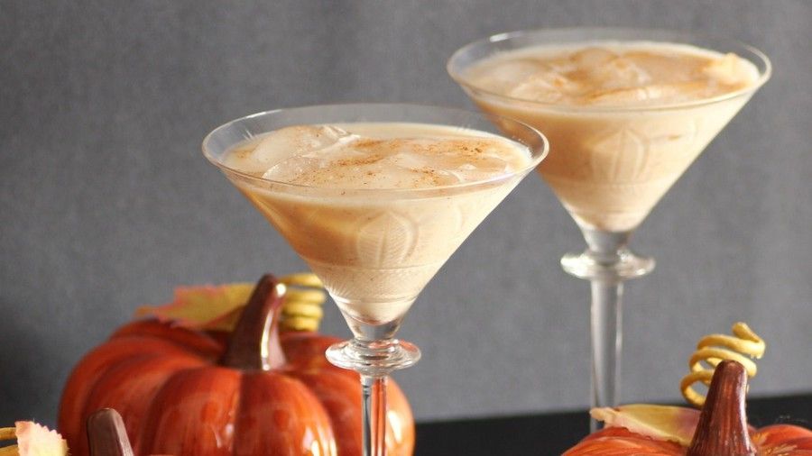 Calabaza Pie Martini Halloween Cocktail