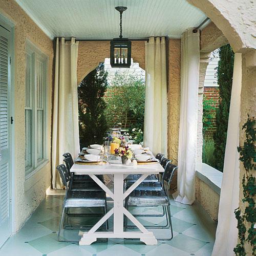 Al aire libre Dining: Simple, Chic Style