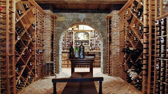 Най- Wine Cellar