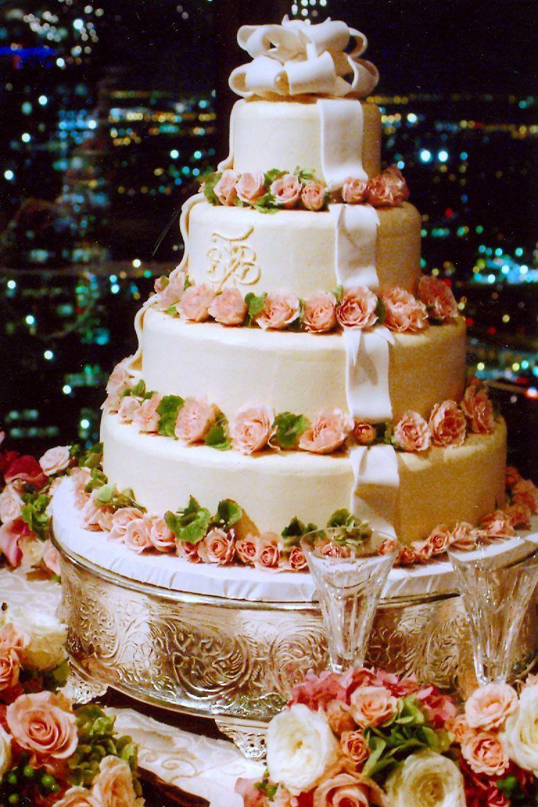 Panini Bakery & Cakes Wedding Cake
