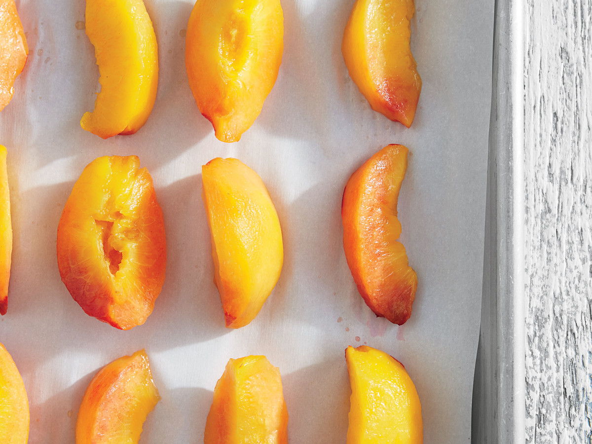خبز Sheet Freezing Peaches
