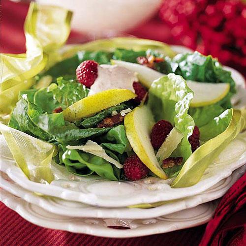 Денят на благодарността Dinner Side Dishes: Pear Salad with Raspberry Cream