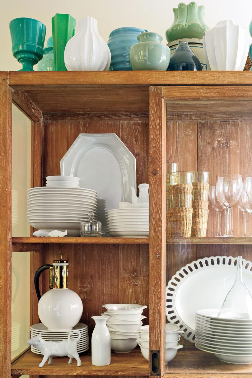 صغير Kitchen Design Ideas: Alternative Cabinet for Glassware