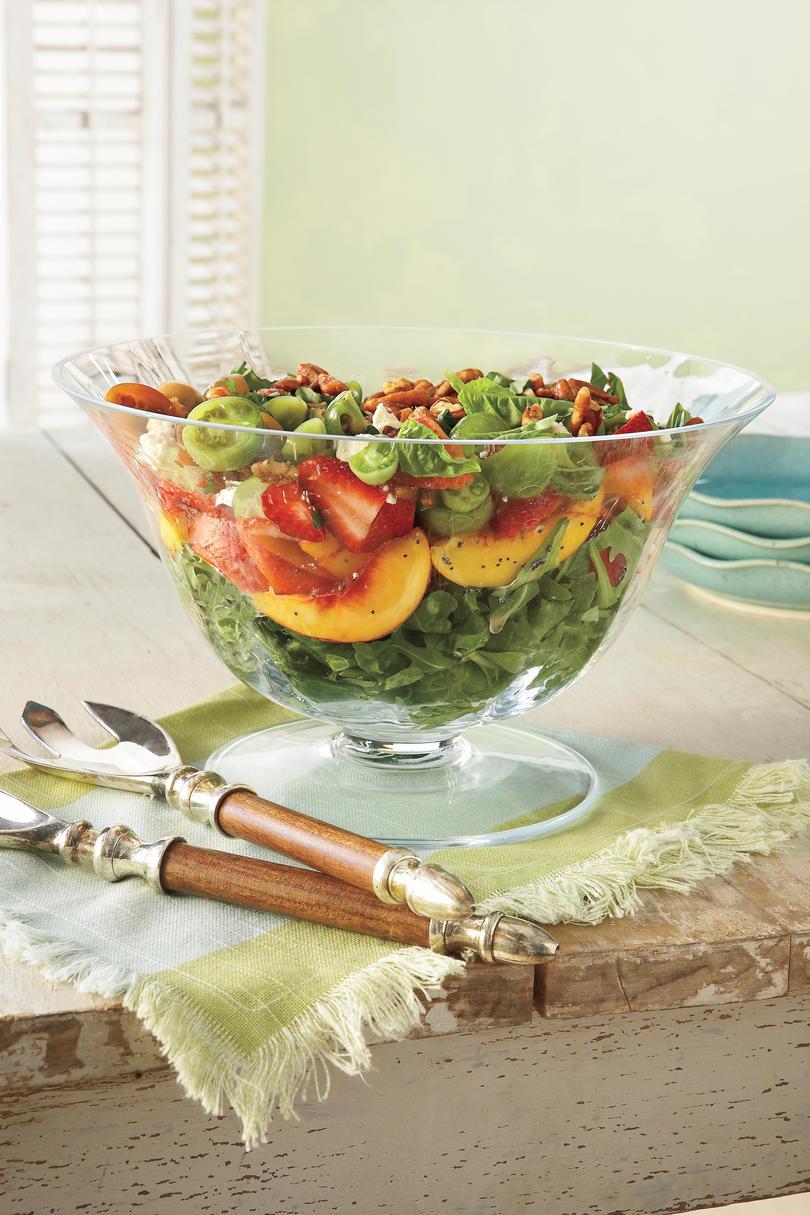 夏 Salad Recipes: Strawberry Fields Salad