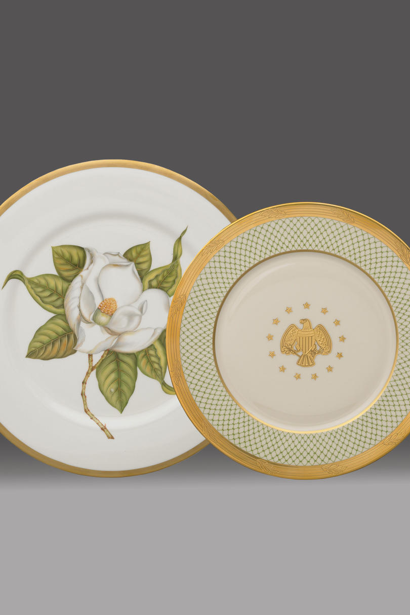Oro China with Magnolia Flower