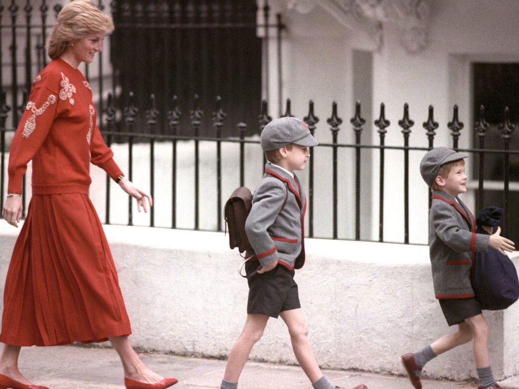 プリンセス Diana, William, and Harry at Wetherby School 1989
