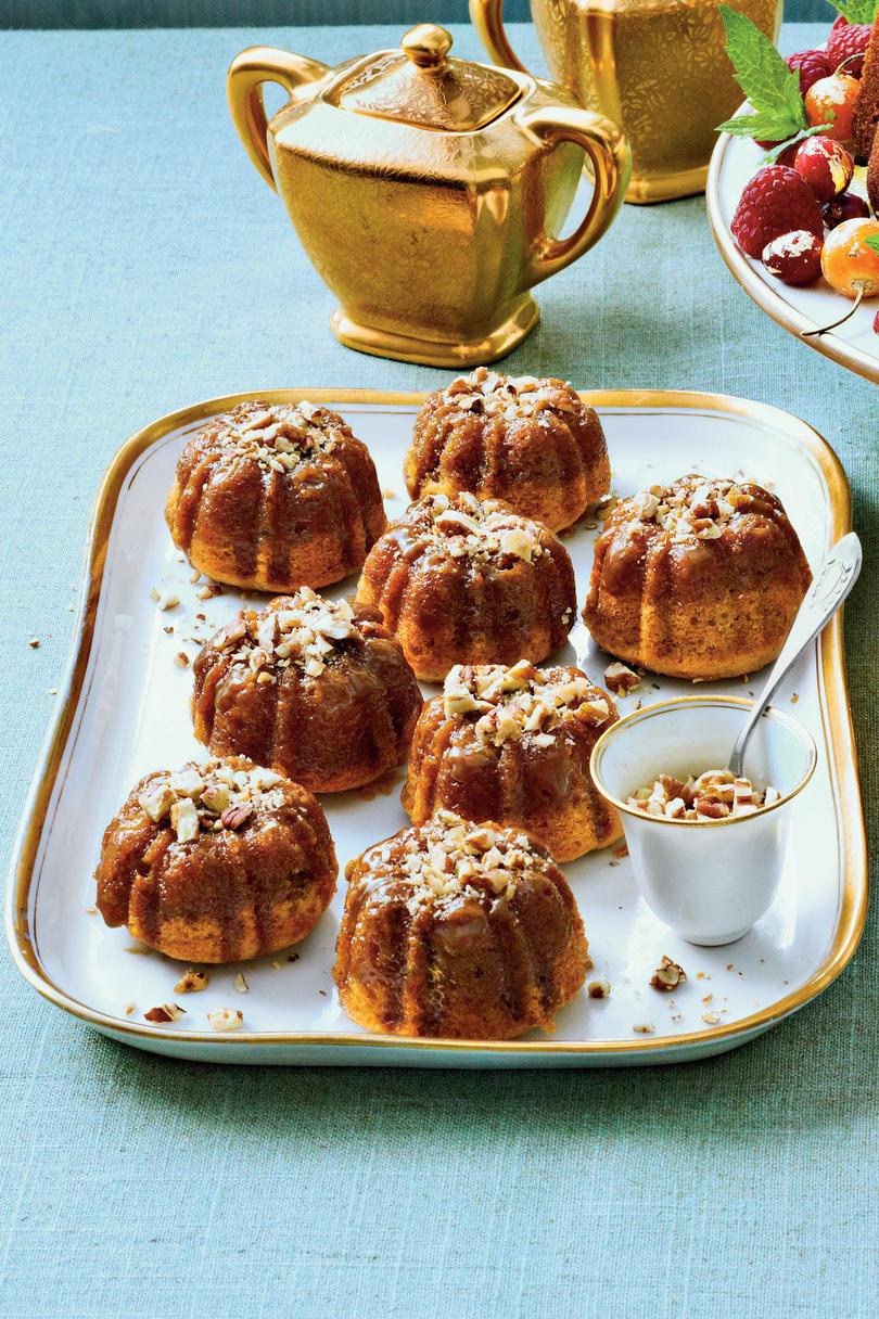 Ron-glaseado Sweet Potato Cakes