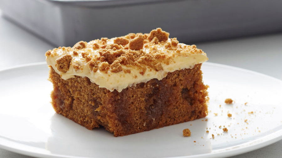 saltede Caramel Gingerbread Poke Cake with Pumpkin Cream Cheese Frosting