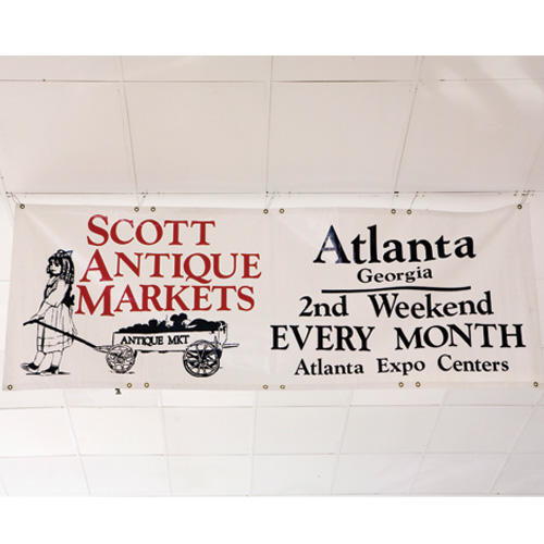 Eddie Shops Atlanta's Scott Market