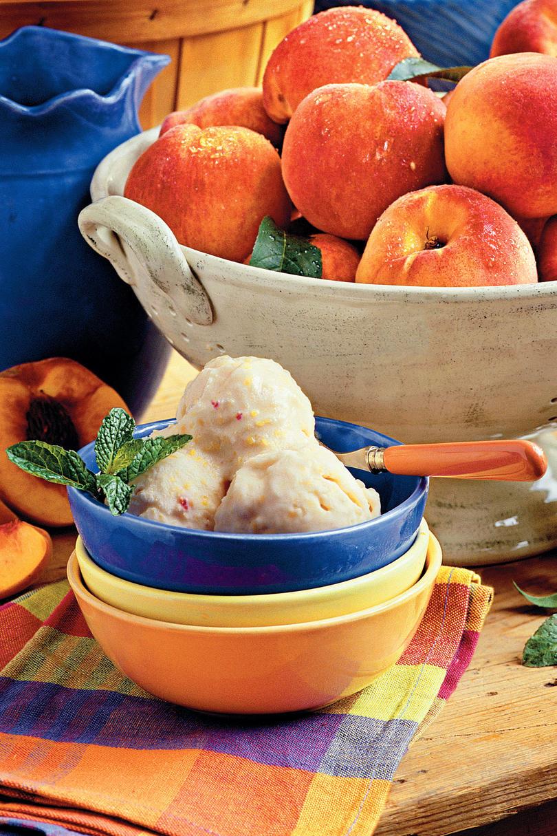 الصيف Peach Recipes: Summertime Peach Ice Cream