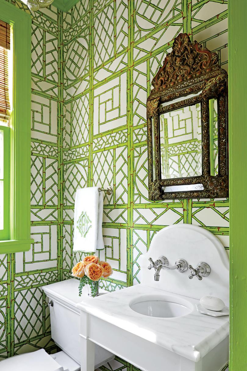 أخضر Bamboo Wallpaper in Bathroom