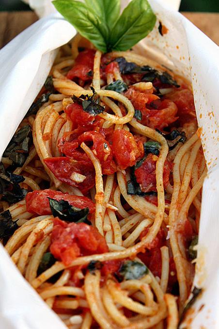 Espaguetis al Cartoccio