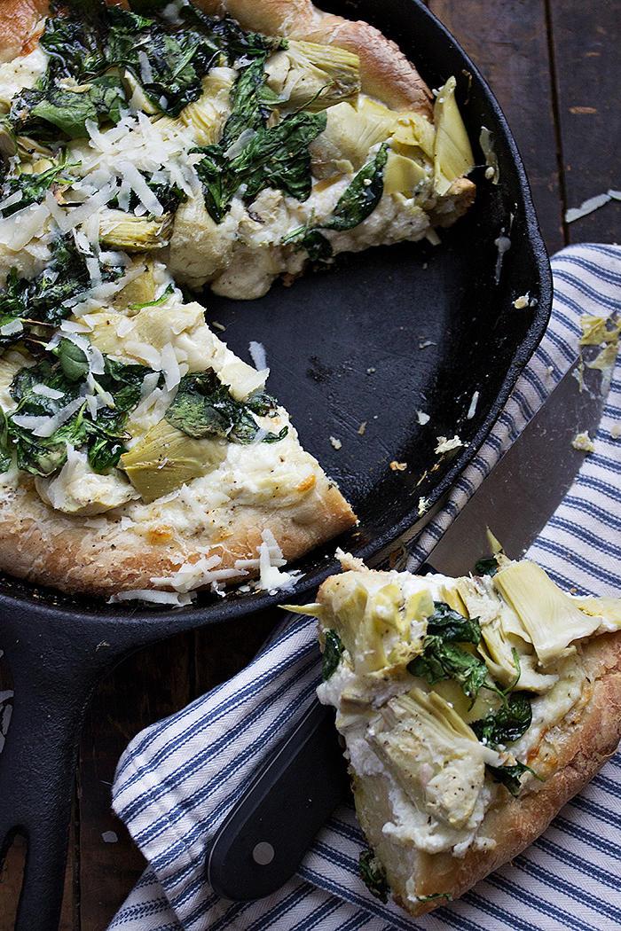 25 Skillet Pizzas Spinach and Artichoke Skillet Pizza
