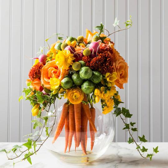 моркови and Flowers Centerpiece in Vase