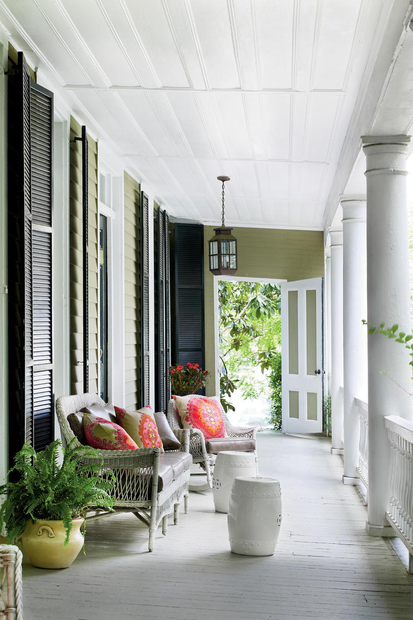 класически Charleston Porch