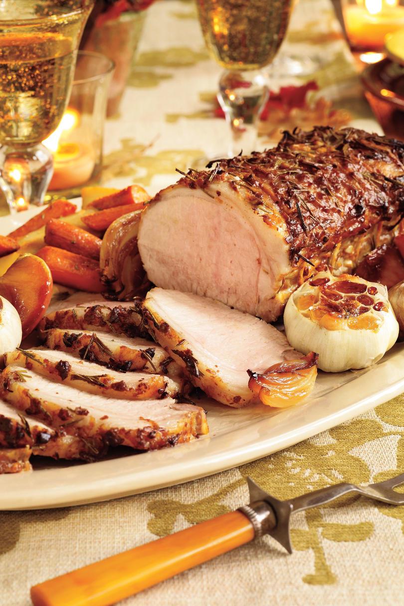 Otoño Recipes: Rosemary-Garlic Pork With Roasted Vegetables & Caramelized Apples