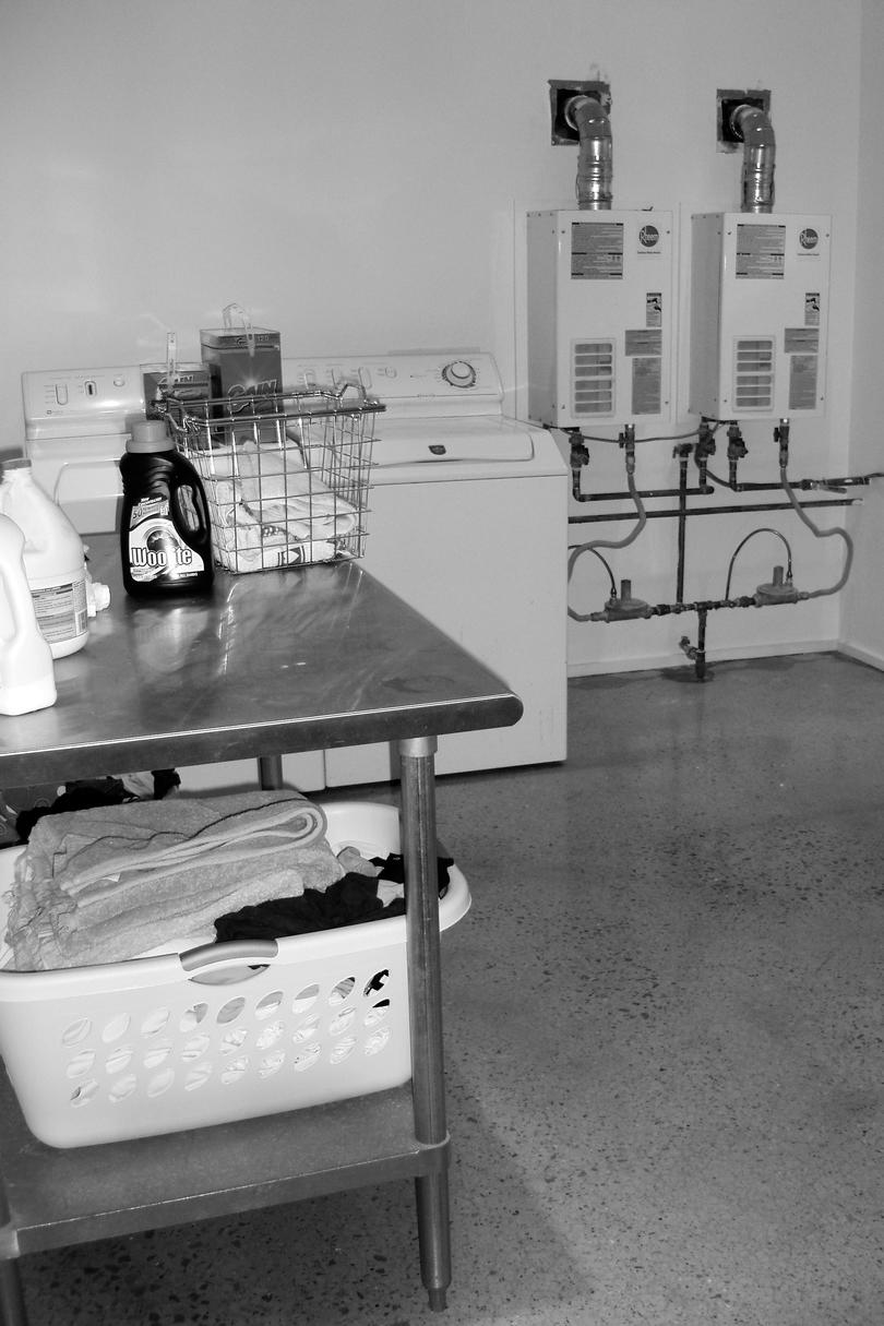 ملون Laundry Room Before