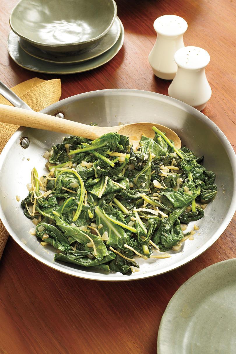 南 Living Recipe: Sauteed Greens