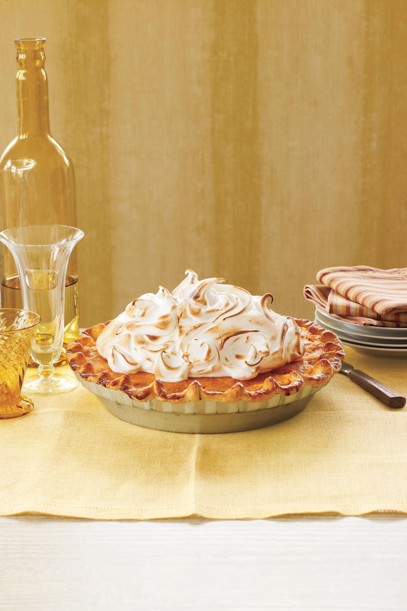 Sladký Potato Pie with Marshmallow Meringue