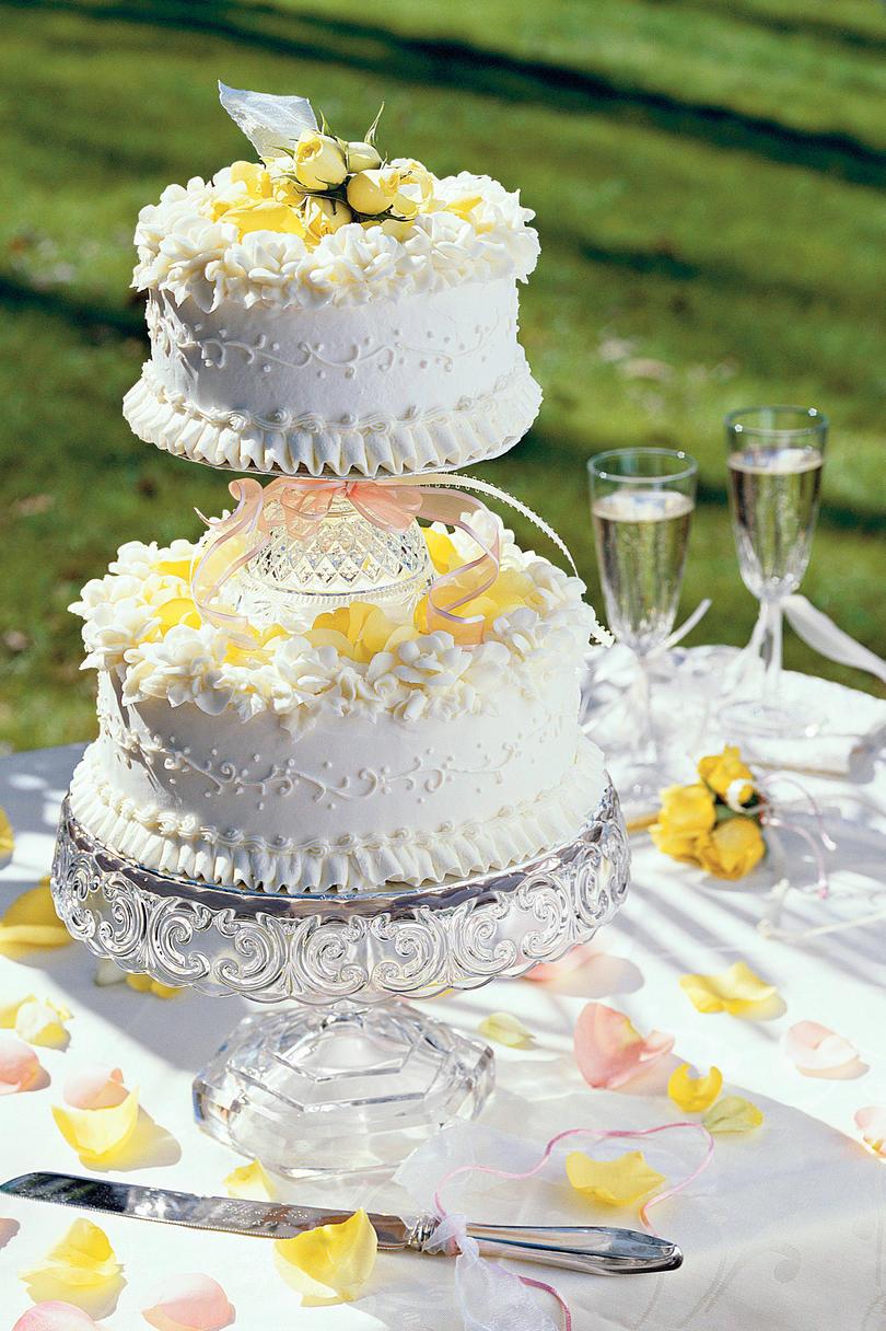 階層型 Poppy Seed Wedding Cake