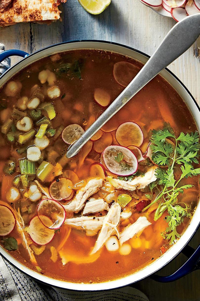 Zelená Chile-Turkey Soup with Hominy