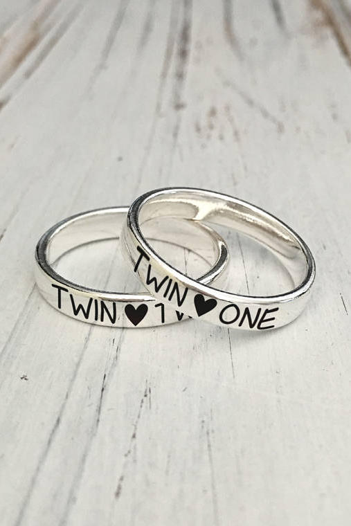 Gemelo One and Twin Two Rings
