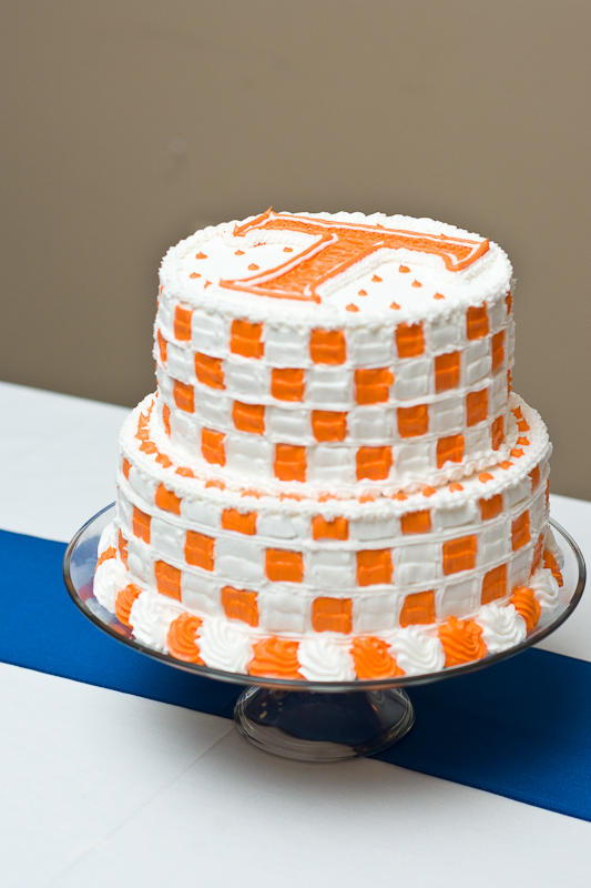 Univerzita of Tennessee Checkerboard Grooms Cake