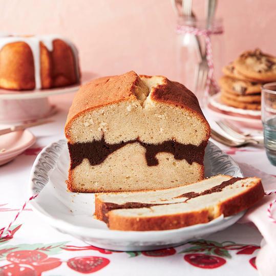 Vainilla Bean-Brownie Ripple Pound Cake 