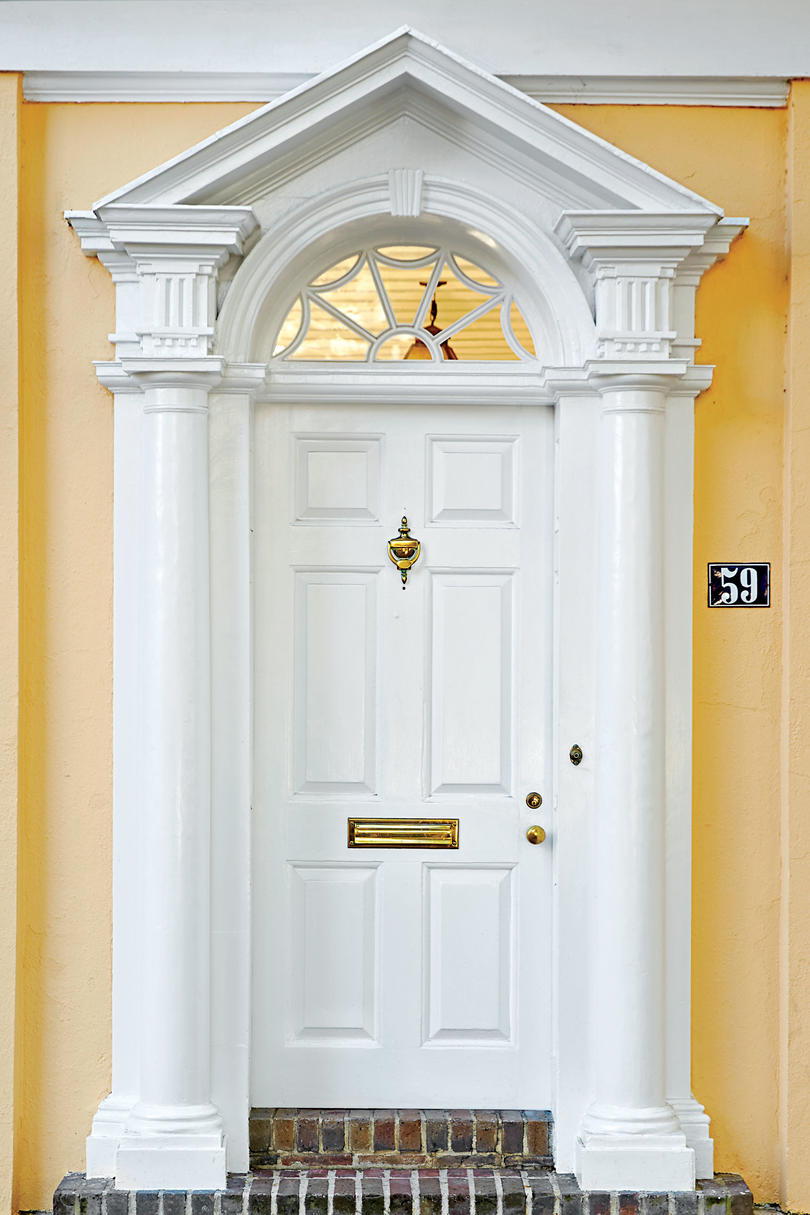 charlestón White Front Door